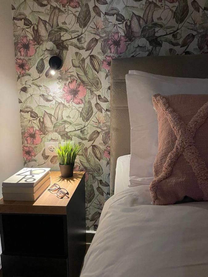 Apartment Raise Averof Serviced Athen