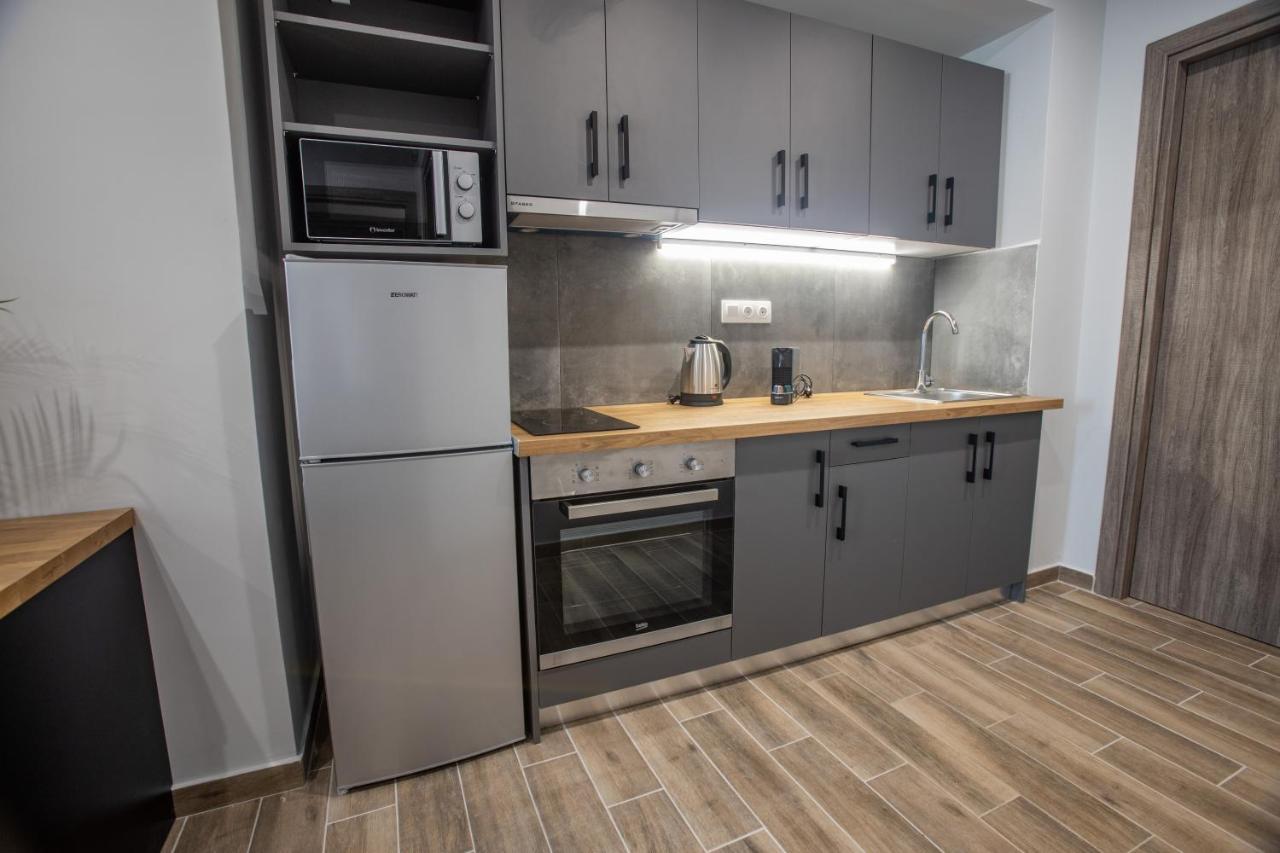 Apartment Raise Averof Serviced