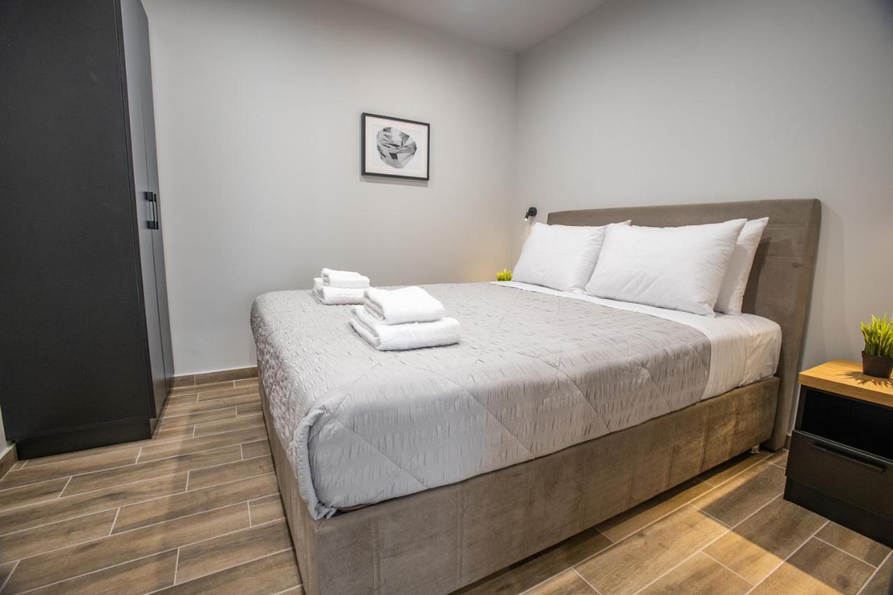 Apartmán Raise Averof Serviced *