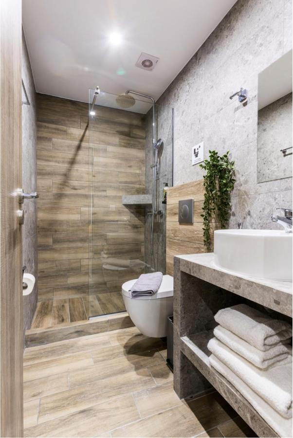 Raise Averof Serviced Apartment *